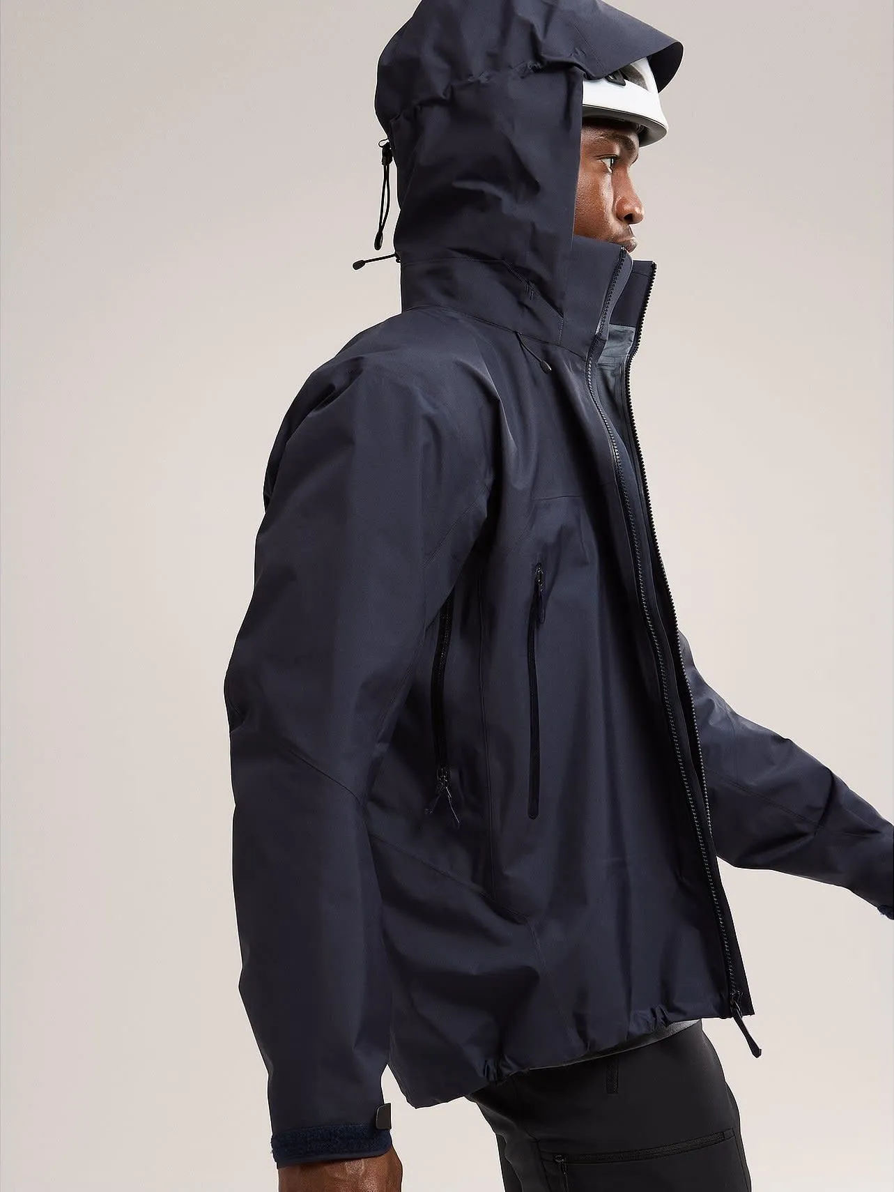 Arc&#x27;teryx Men&#x27;s Beta AR Jacket Black Sapphire | Buy Arc&#x27;teryx Men&#x27;s Beta AR Jacket Black Sapphire here | Outnorth