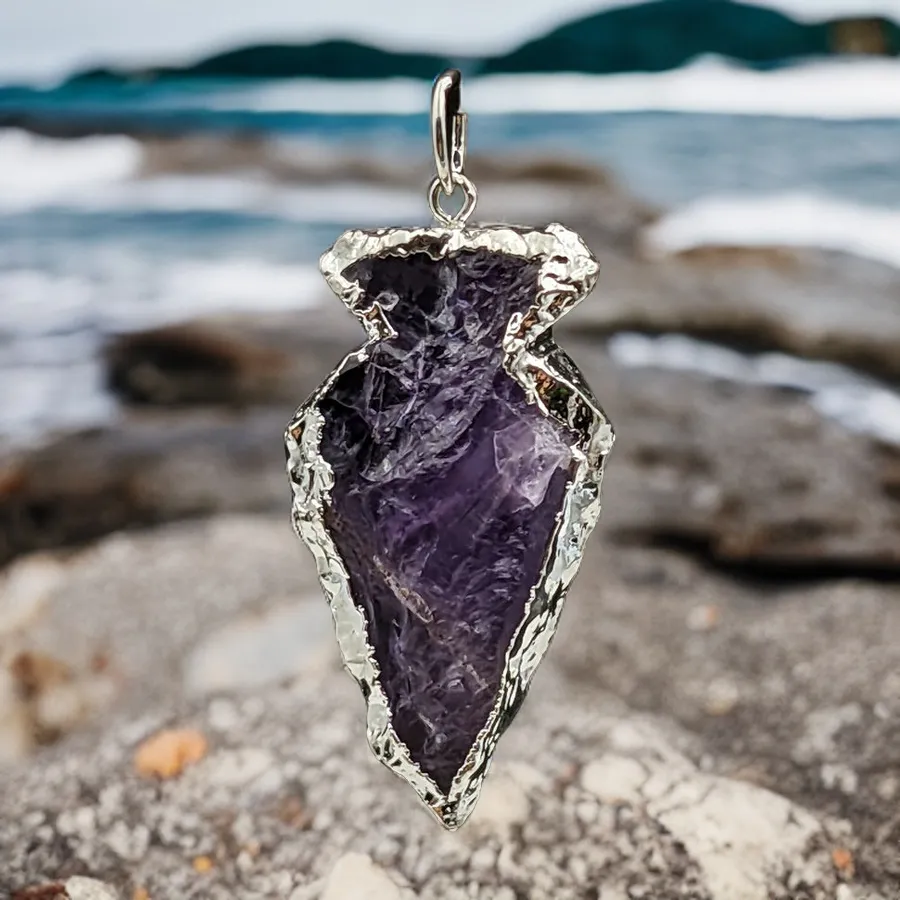 Arrowhead - necklace