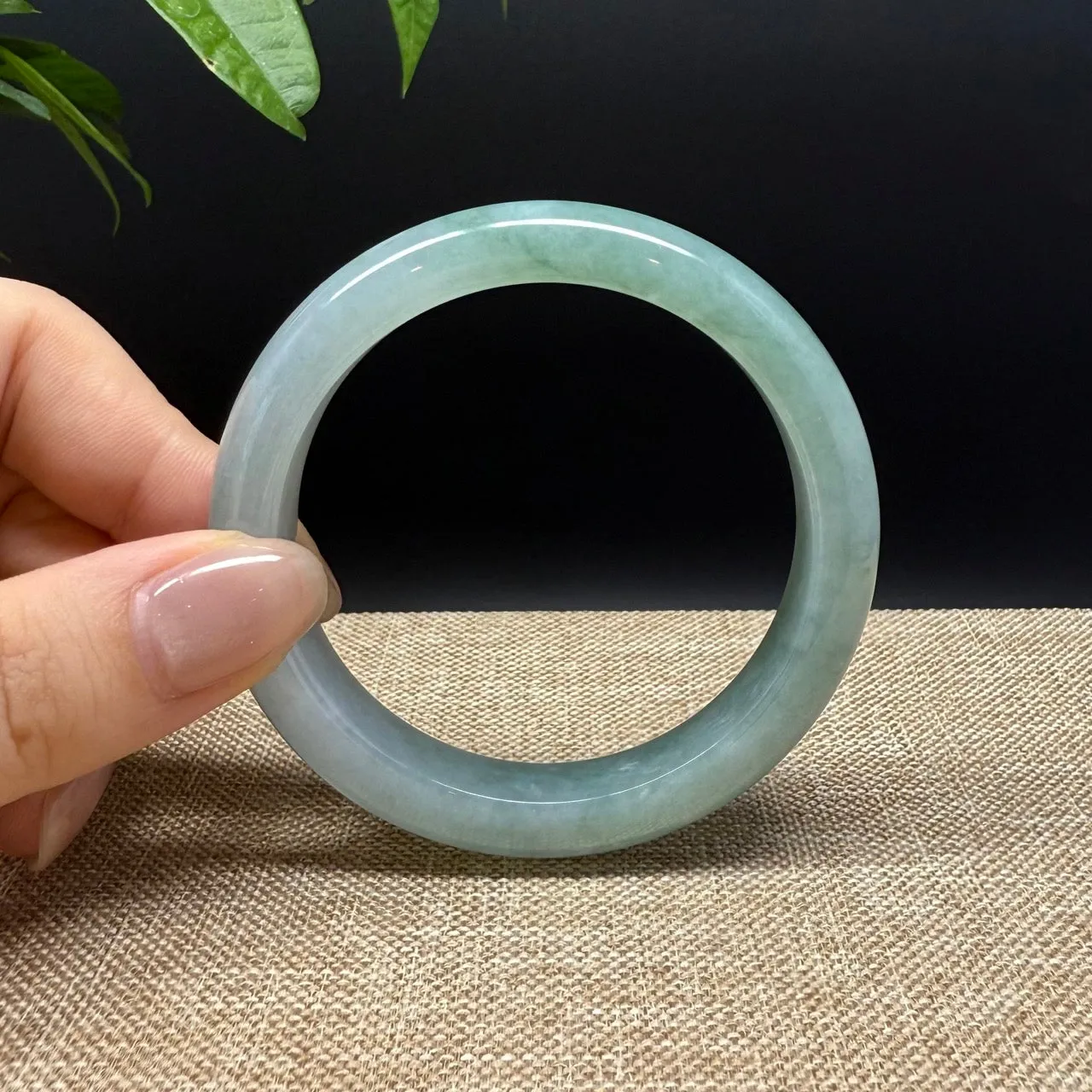 Genuine Burmese Green Jade Jadeite Bangle Bracelet ( 53.5mm )