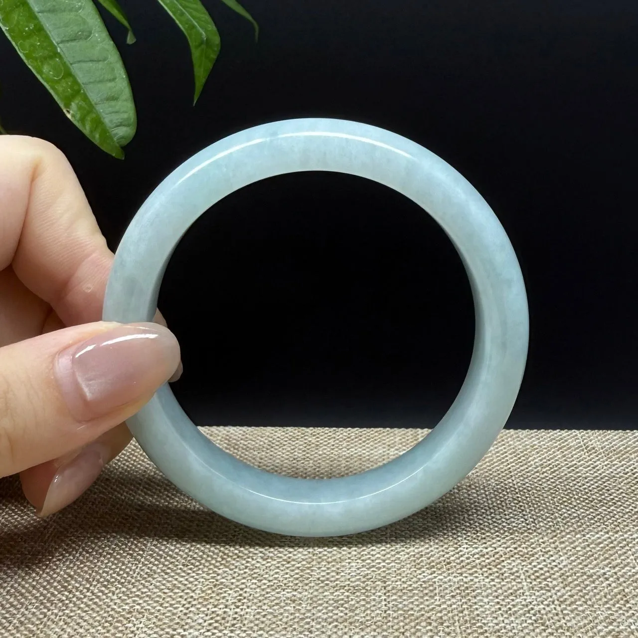 Genuine Burmese Green Jade Jadeite Bangle Bracelet ( 56.2mm )