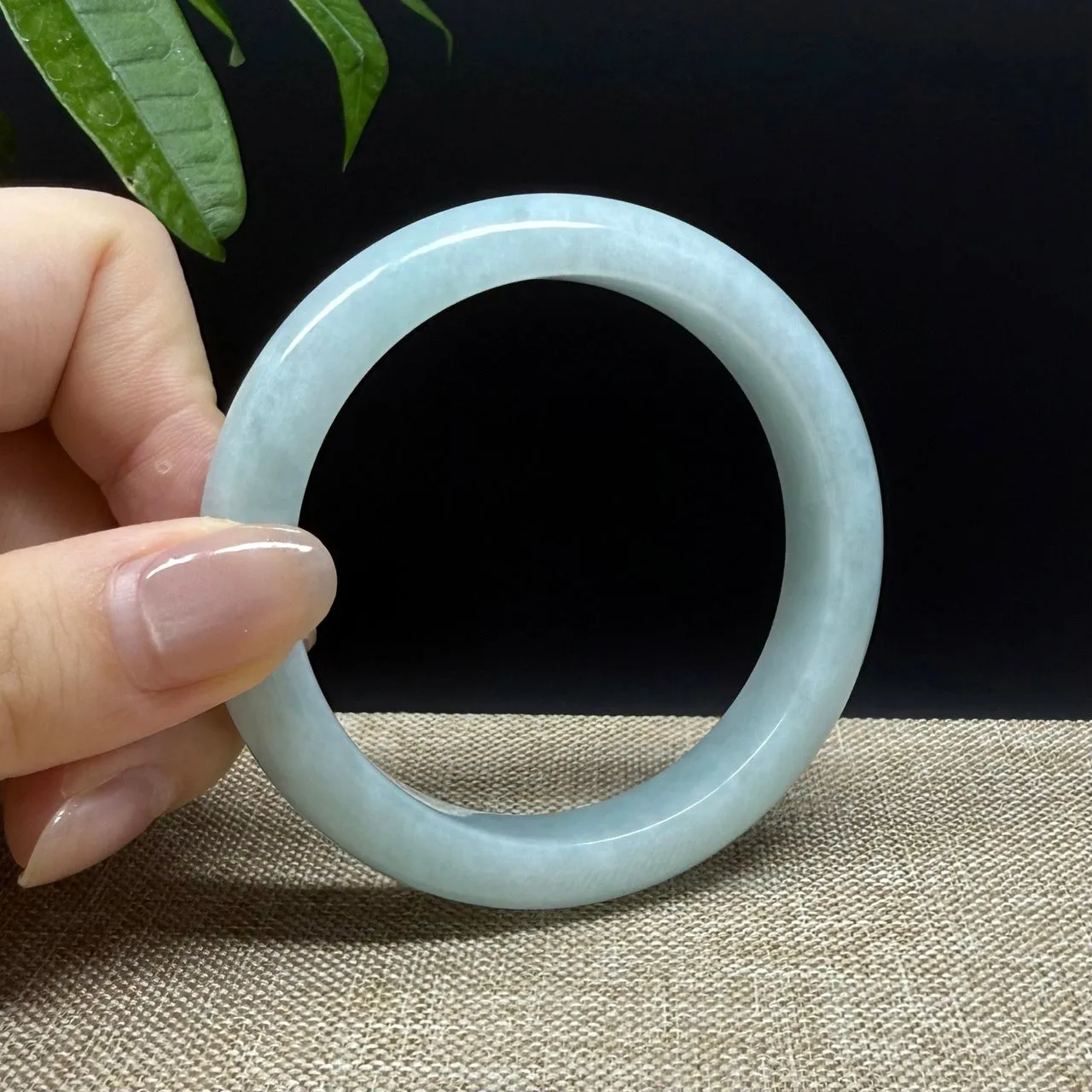 Genuine Burmese Green Jade Jadeite Bangle Bracelet ( 56.2mm )