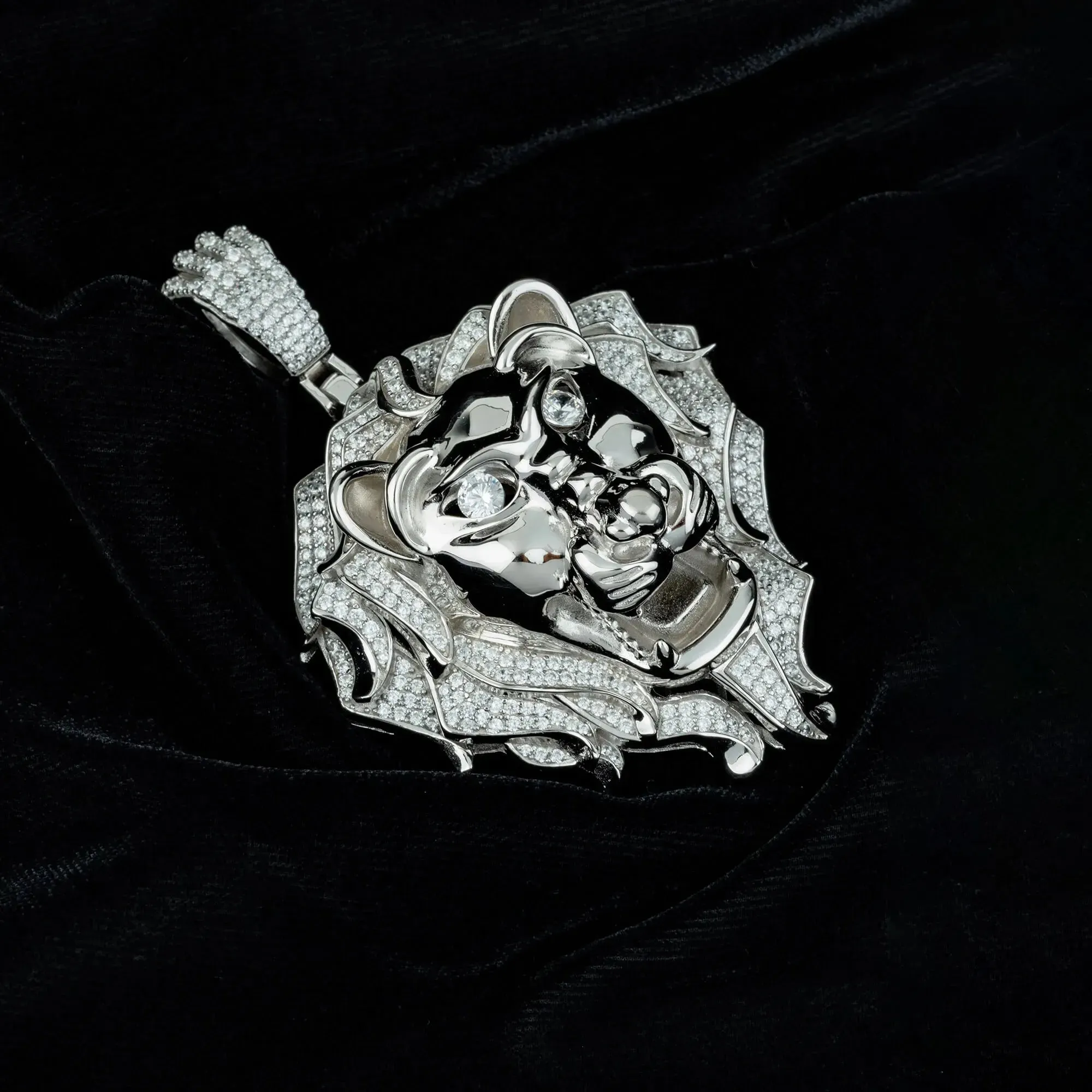 Majestic Roar Zircon Studded Silver Locket