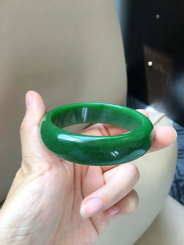 Natural Jade Bangle Nephrite Bangle Internal Diameter 56.8mm NBE017