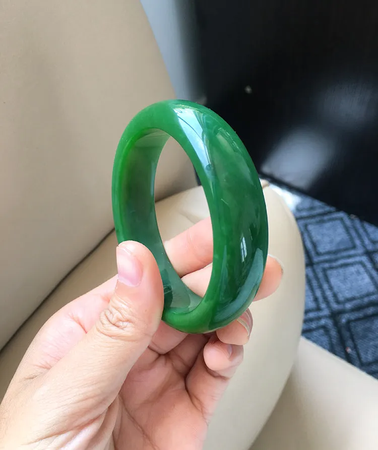 Natural Jade Bangle Nephrite Bangle Internal Diameter 56.8mm NBE017