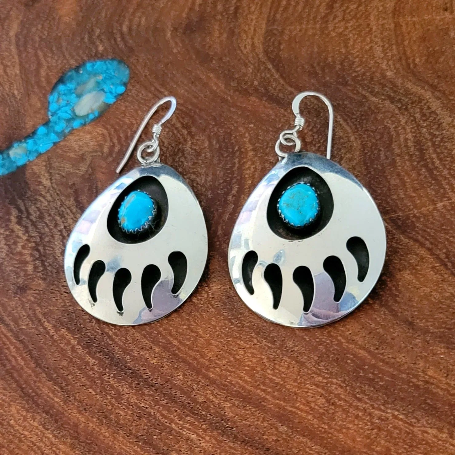 Navajo Shadowbox Bear Paw Earrings BB-ERN-0013