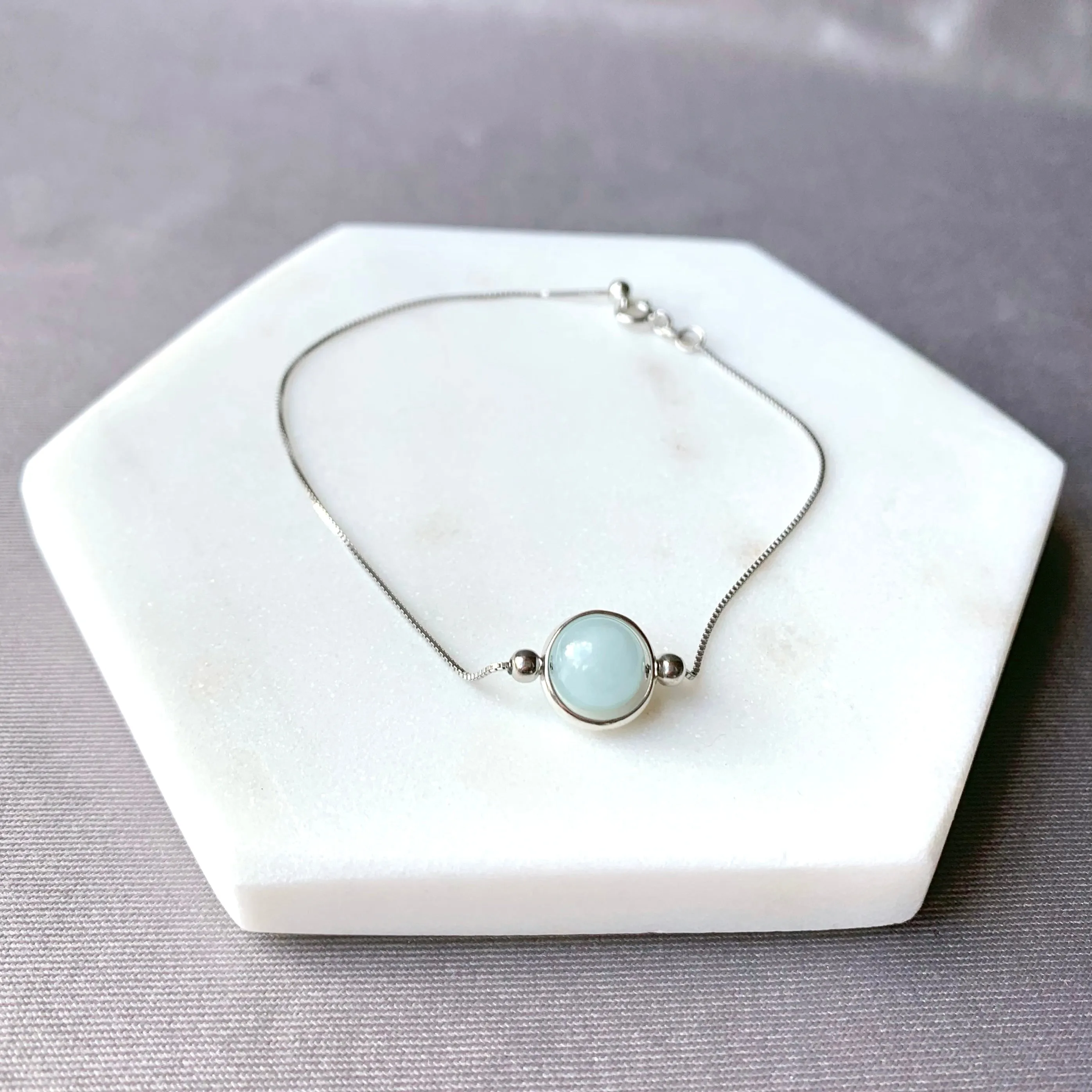 Round Frame 925 Silver Gemstone Bracelet (8mm)