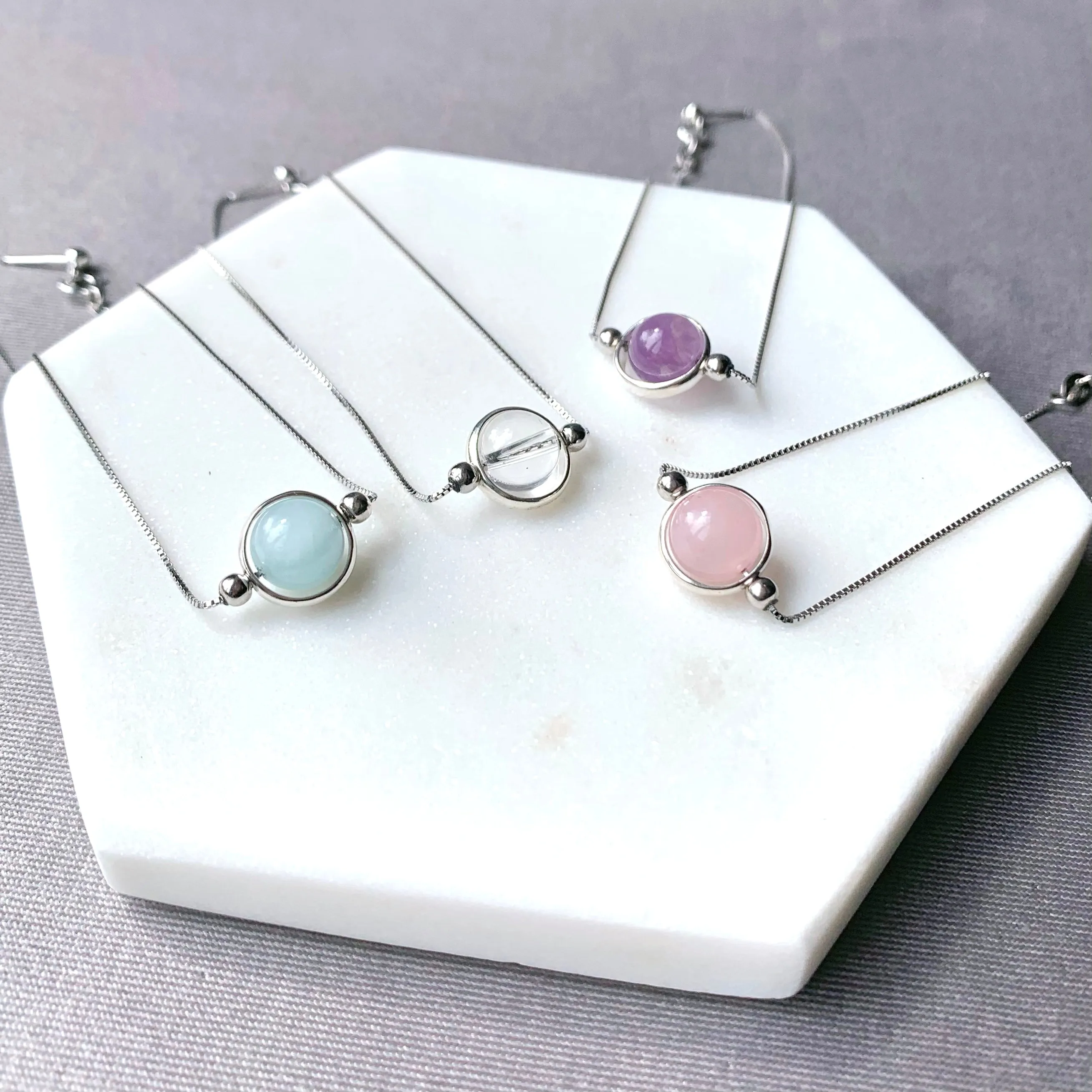 Round Frame 925 Silver Gemstone Bracelet (8mm)