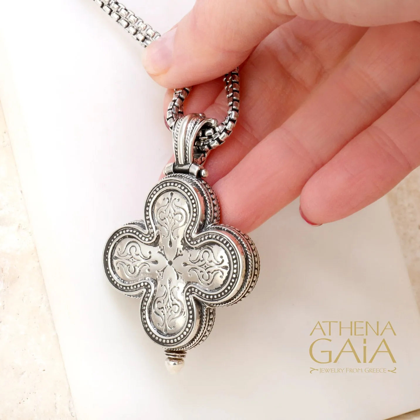 Silver Clover Locket
