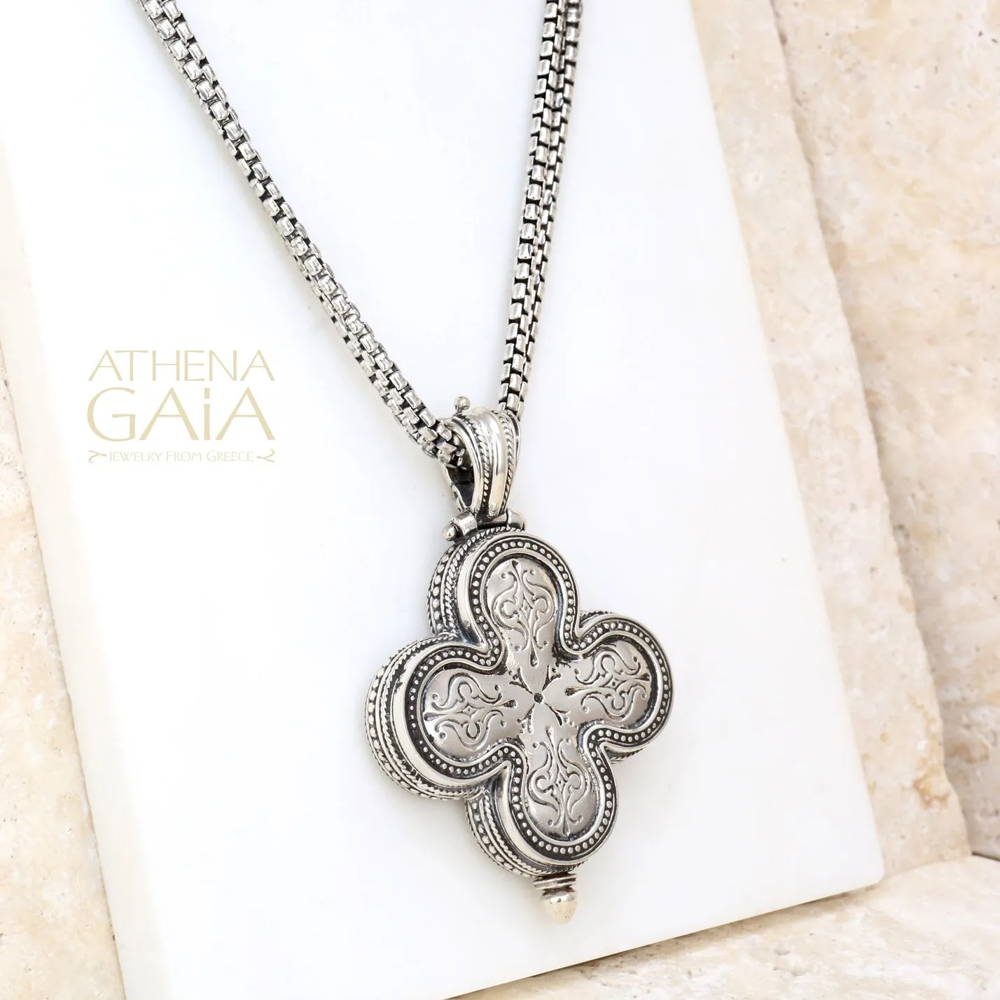 Silver Clover Locket