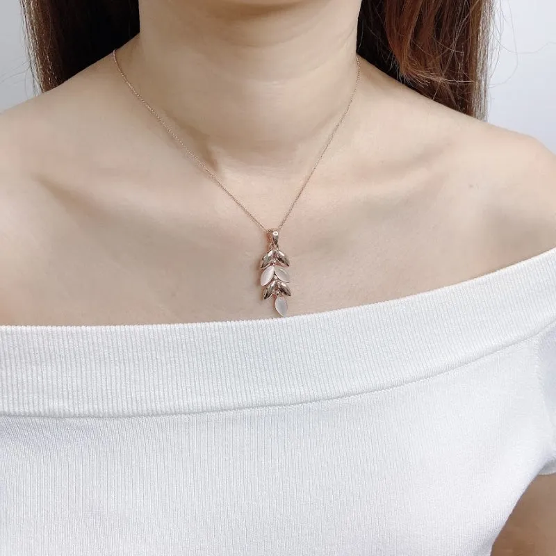 Simulated Moonstone Pendant Necklace