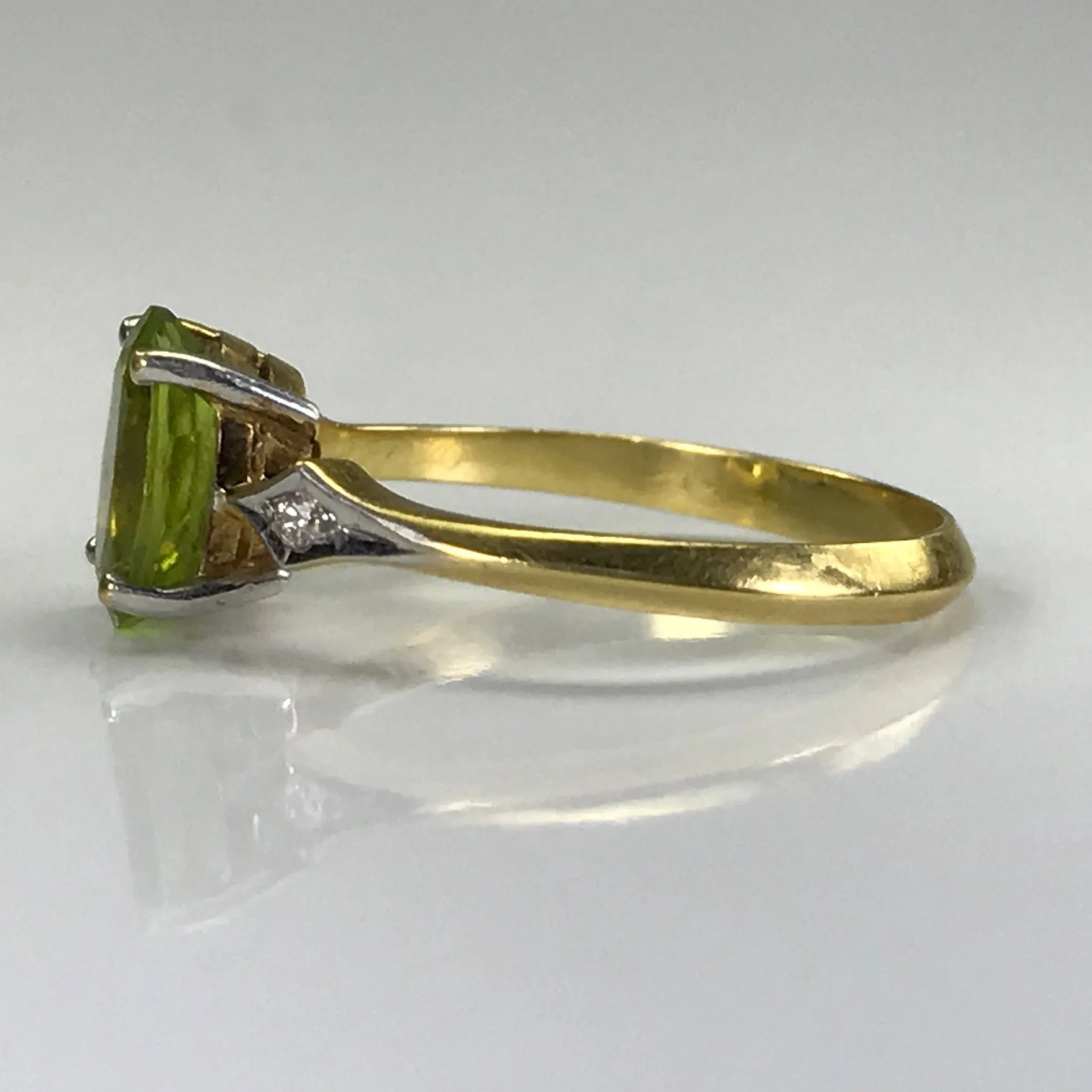 Vintage Peridot and Diamond Ring in 18K Gold. August Birthstone. 16th Anniversary.